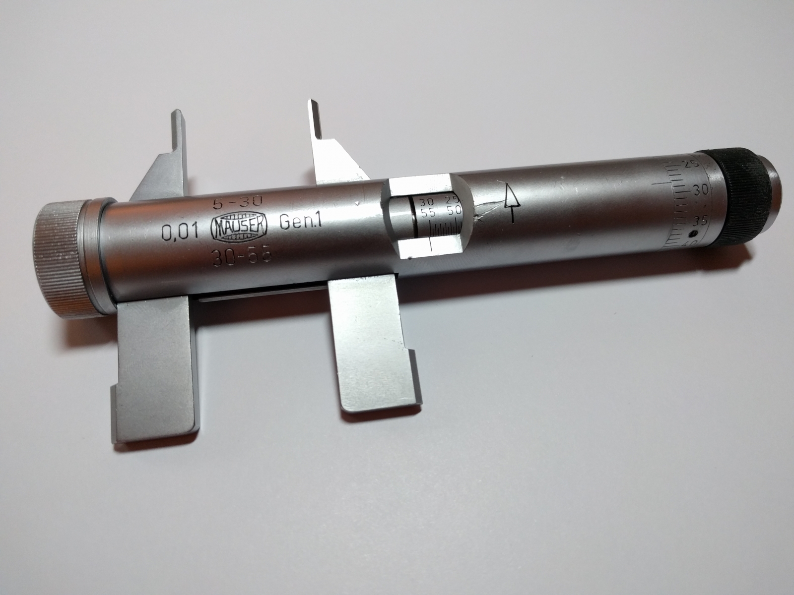 Mauser Fein-Innenmikrometer 2501 von vorne bei größter Einstellungen