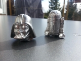 Darth Vader Helm und R2D2